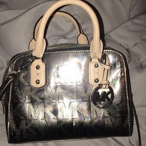 Moral Kors cross body